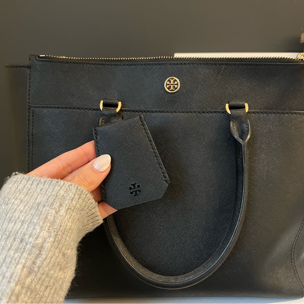 Black Tory Burch Tote 😍